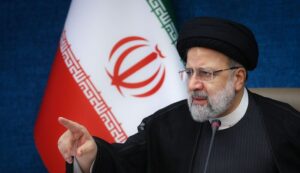 رئیس جمهور در دومین جلسه رفع مشکلات خاص تولیدکنندگان؛بروکراسی اداری یکی از موانع جدی بر سر راه تولید است.