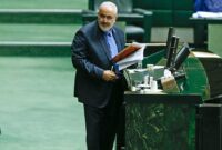 وزیر صنعت در مسیر بهارستان برای پاسخ به سوالات نمایندگان در کمیسیون صنایع و معادن مجلس