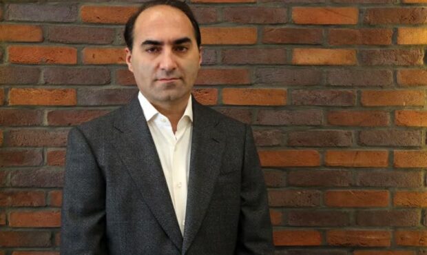 باهدف بازگشت به استراتژی تجارت؛ویرگول اول اتاق بازرگانی را حذف کنیم.