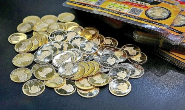سیر نزولی قیمت ها در بازار طلا و سکه؛ طلای ۱۸ عیار چند شد؟